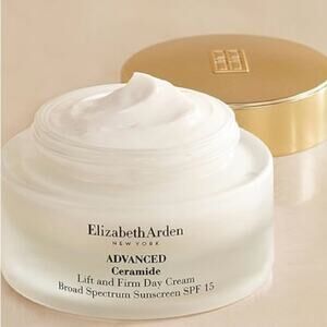 Elizabeth Arden Advanced Ceramide Day Cream -with spf 15